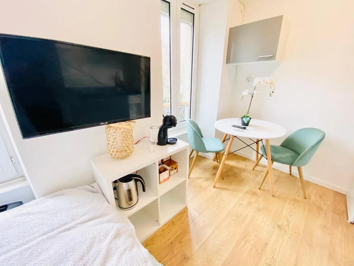 Апартаменты Studios Meubles Brest Keruscun Франция