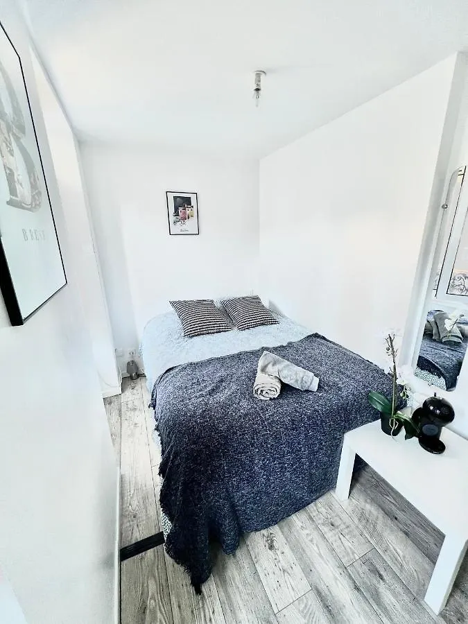 Studios Meubles Brest Keruscun